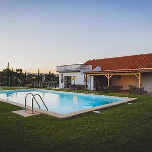 With Pool & Garden By Host Wise Bed & Breakfast